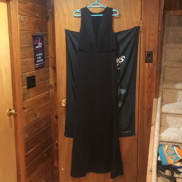 Dress - Picture 1 of 2